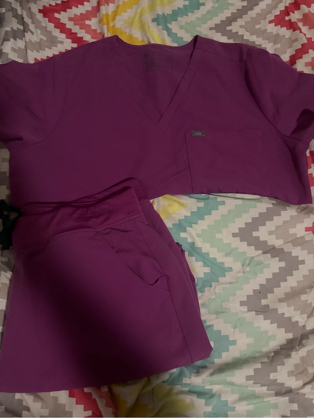 Figs Women's V-Neck Scrub Top and Jogger Set — Plum